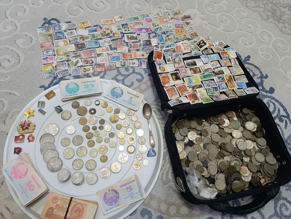 Много монеты деньги