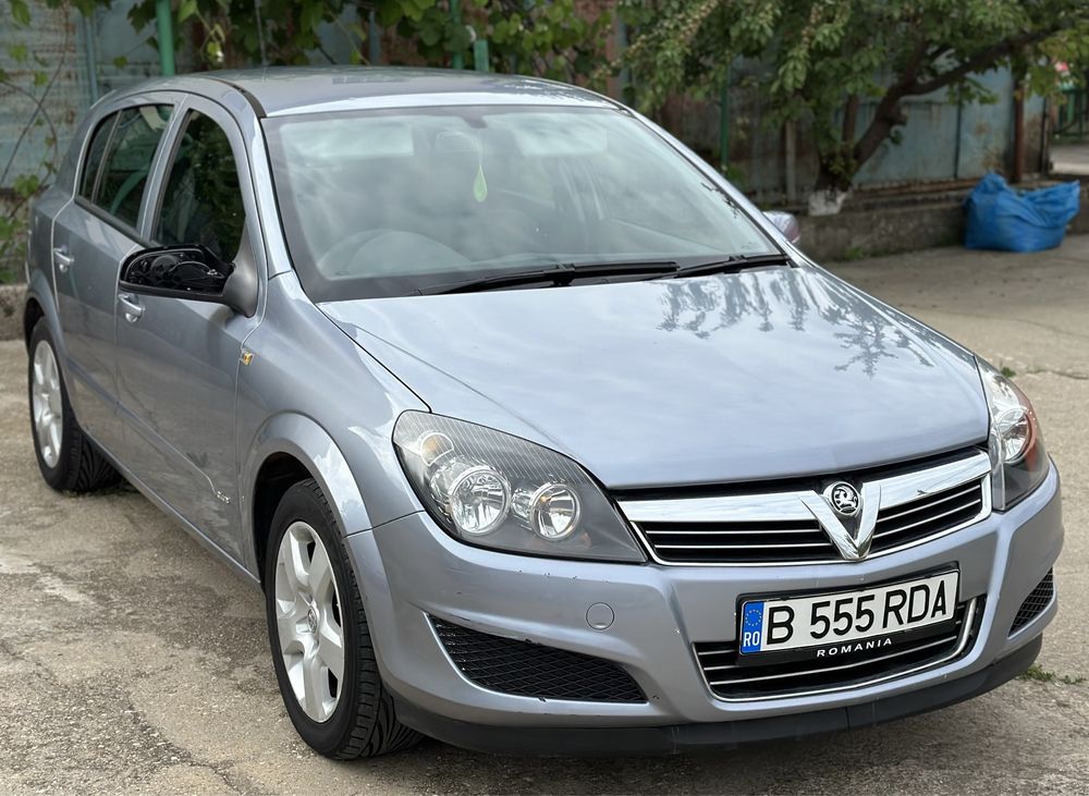 Opel Astra H • 2009 • 1.6 Benzina