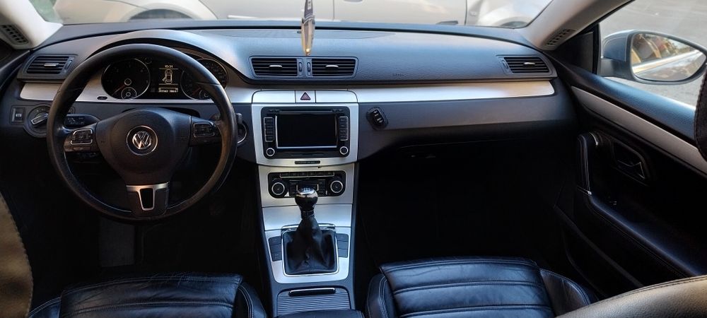 Vând Volkswagen Passat CC 2.0 Tdi 140 C.p. An 2009