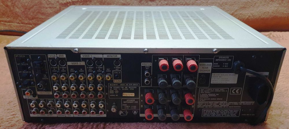 Sony STR-DB925QS amplituner 2X100W pe 8 Ohm sau 5X100W pe 8 Ohm