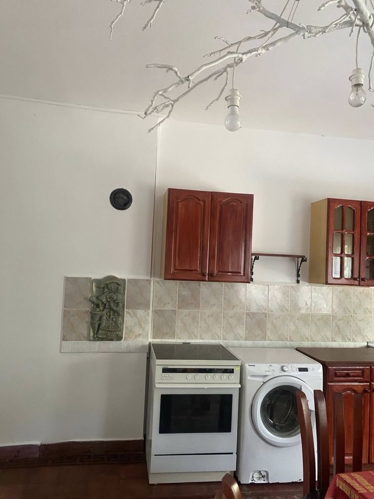 Продава се Къща в Карлово - 240 кв.м за 563 €/кв.м - Снимка #6
