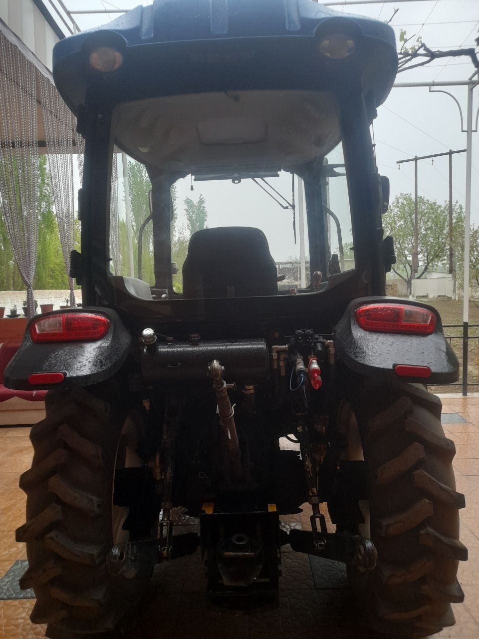 Traktor Lovol 504 B