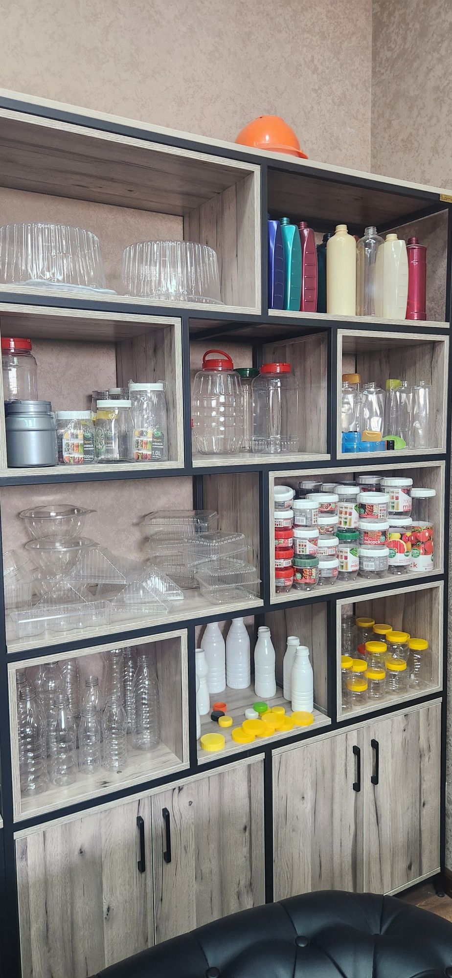 Plastik idishlar Qopqoqli,sifatli,oziq-ovqat va gel,Bonkalar