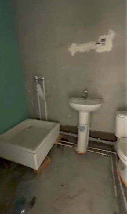 Продаю 2/2/16 58m2  в ЖК O'z Makon на  ул. Фаргона Йули,