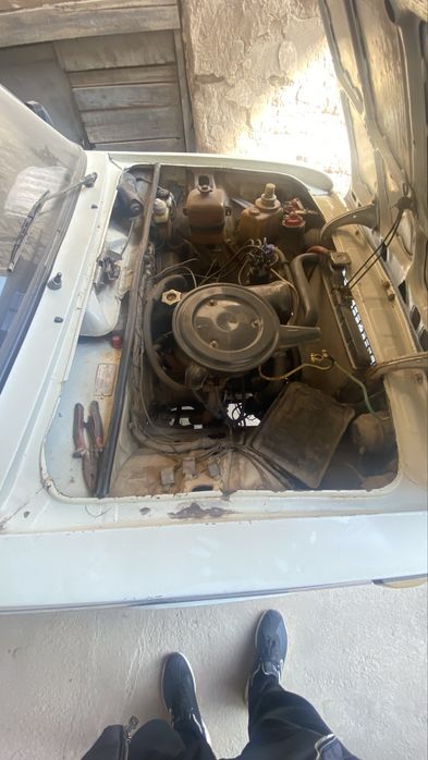 Jiguli 06 srochni sotiladi