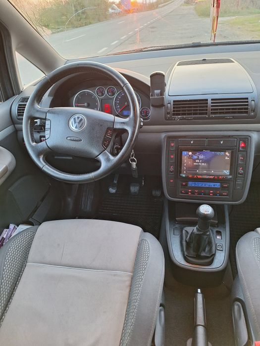 Vw Sharan Model 2009 exclusiv edition xenon, clima, navi, senzori, jan