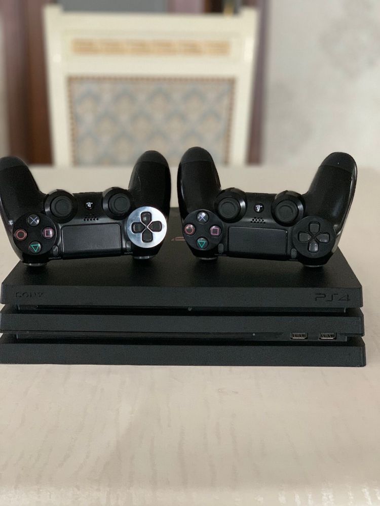 Sony Play Station PRO 1 TB