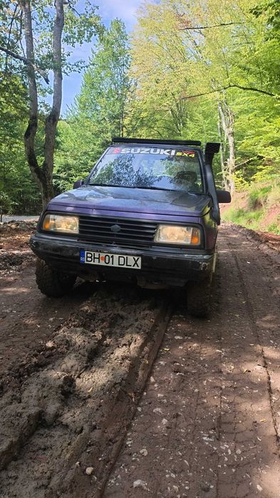 Suzuki Vitara 3 uși