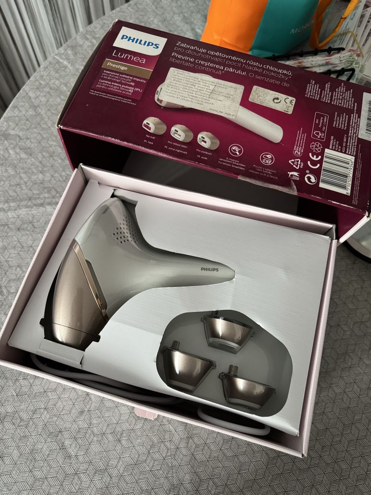 Фотоепилатор philips lumea BRI956