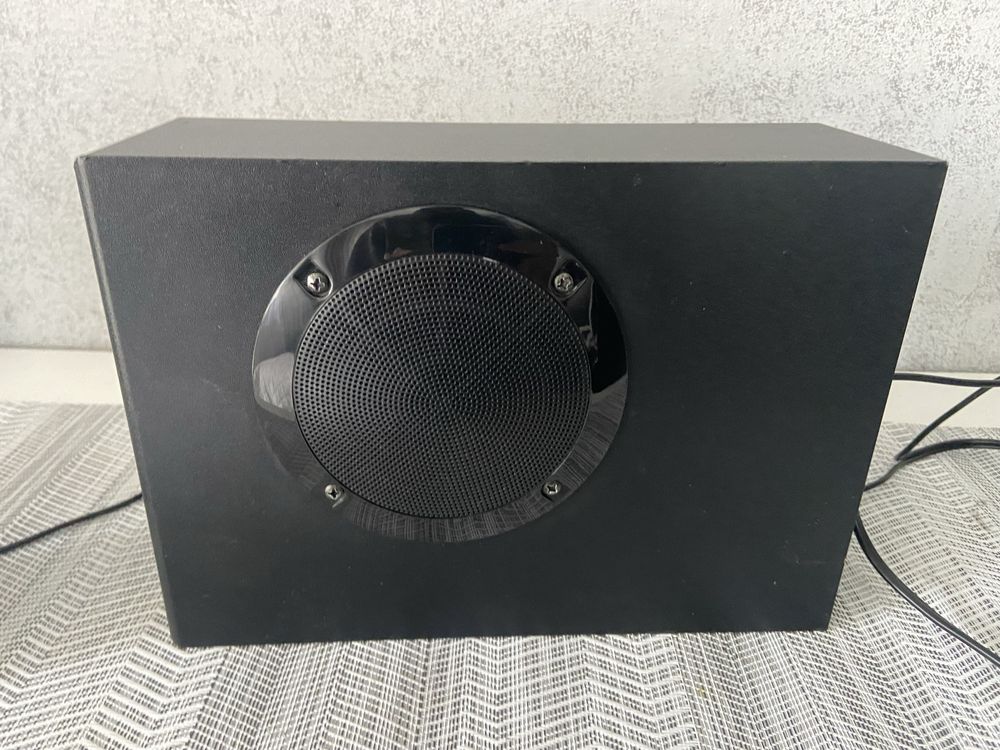 Буфер С Колони Logitech S220 2.1