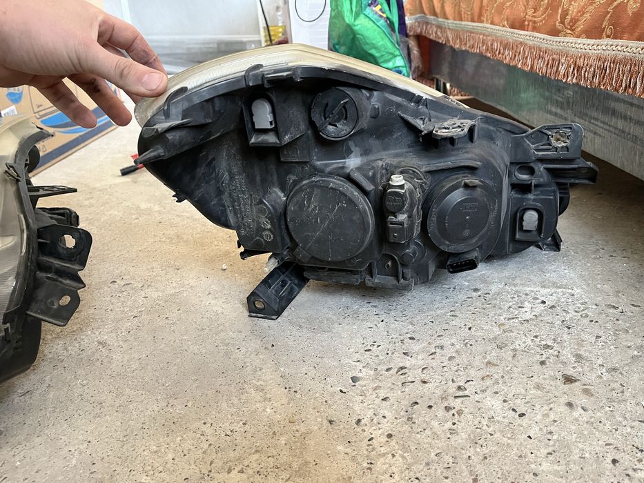 ORIGINAL. Фарове за RENAULT clio 3