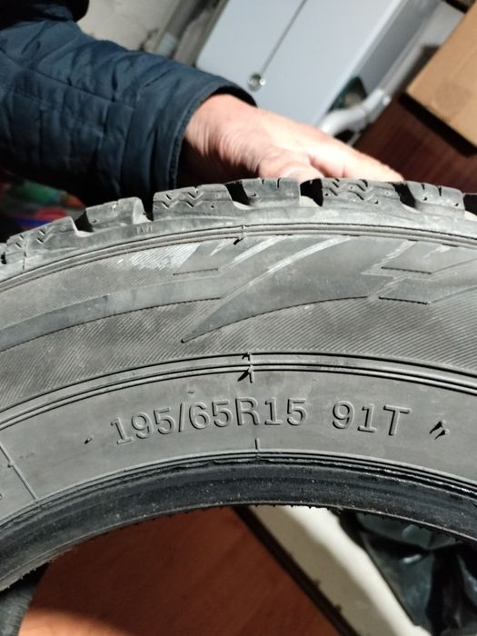 Зимние шины находится в районе Аэропорта