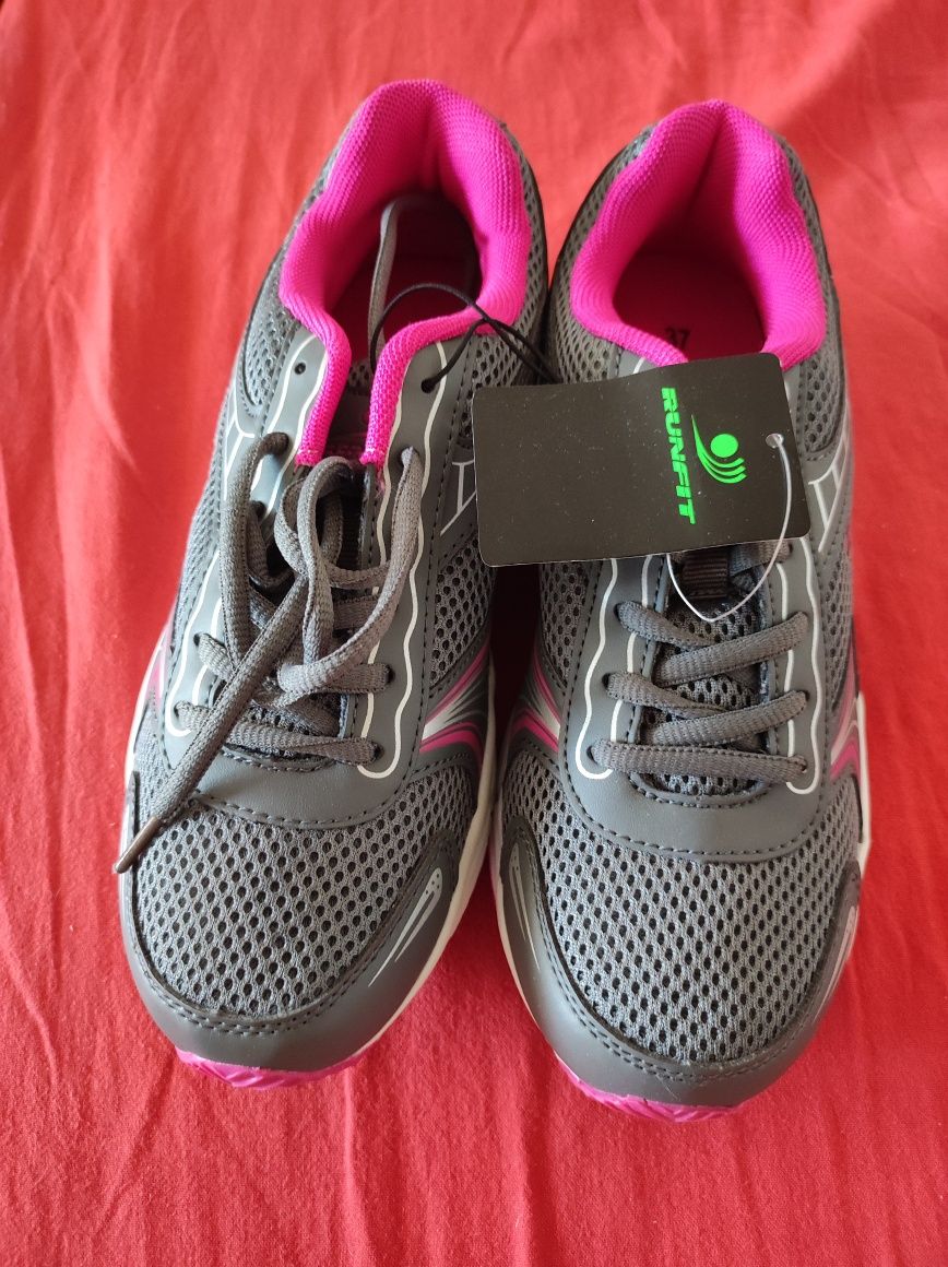 Дамски маратонки Runfit 37