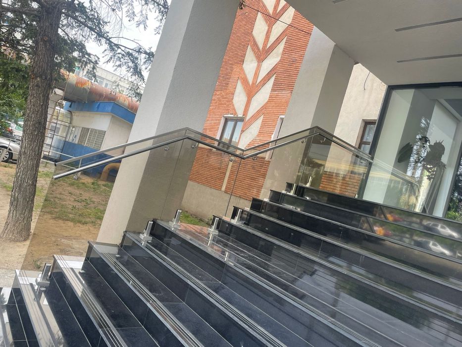 Inox si sticla securizata