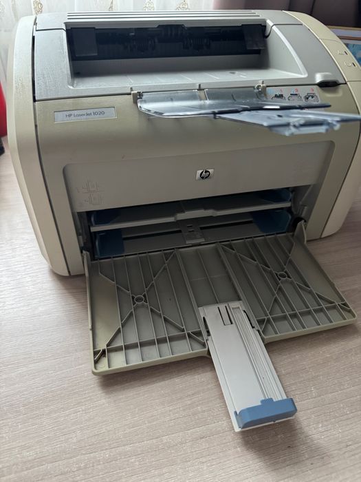 Принтер HP Laser Jet 1020