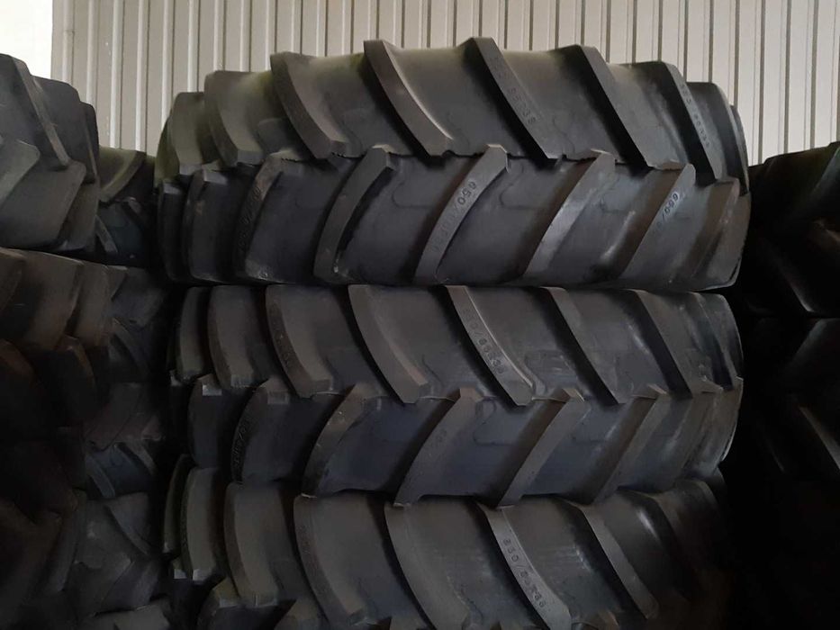 Cauciucuri noi radiale 650/85R38 marca ARMOUR pentru tractor spate