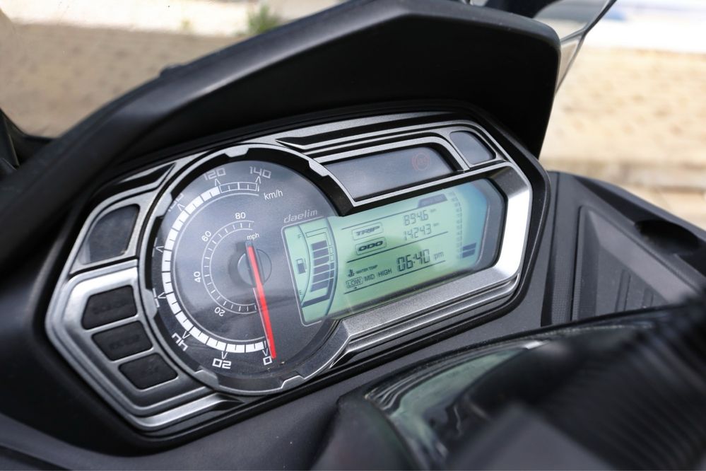 Vand scuter 125 / Daelim XQ1