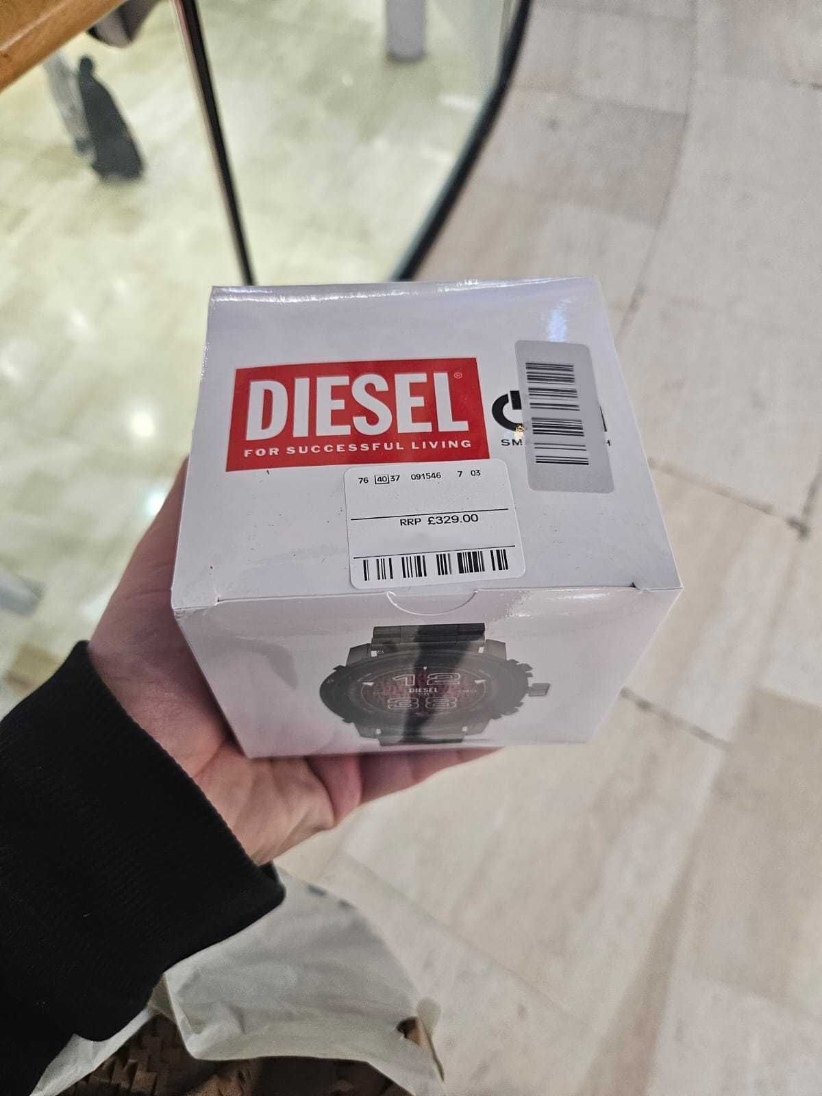 Diesel On - Griffed stainless steel smartwatch