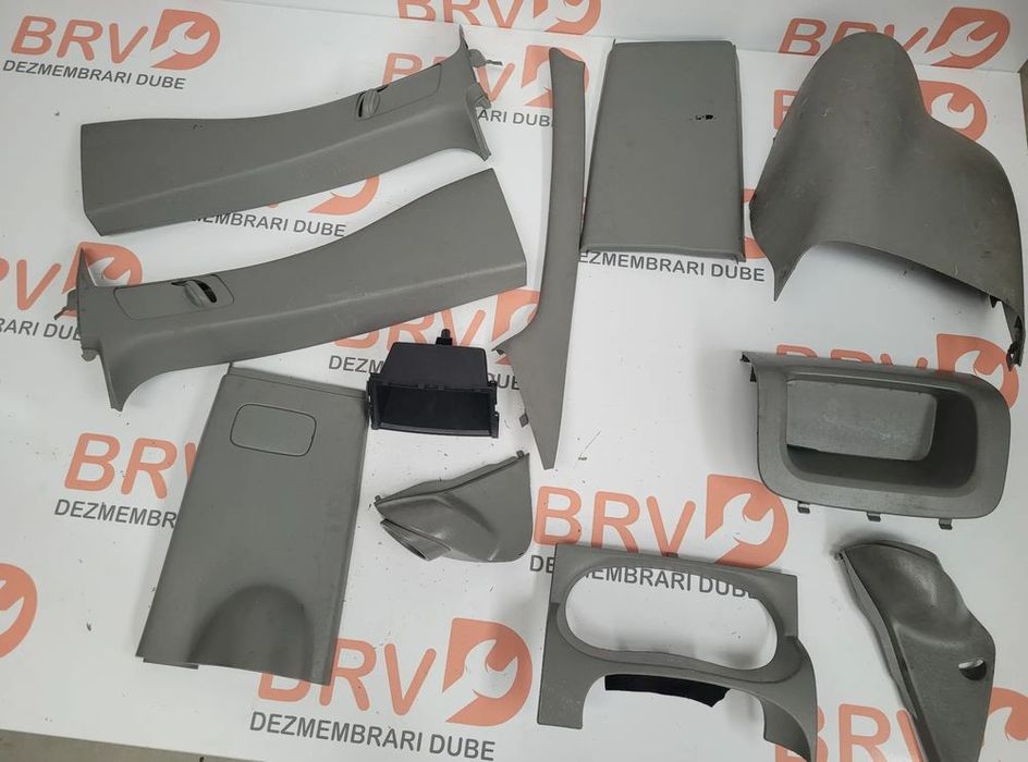 Ornamente plastic pentru Renault Trafic / Opel Vivaro / Nissan Primast