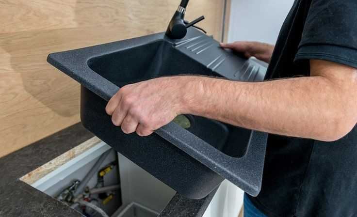 Handyman. Mesterul casei. 
Electrician. Reparatii Master la Domiciliul