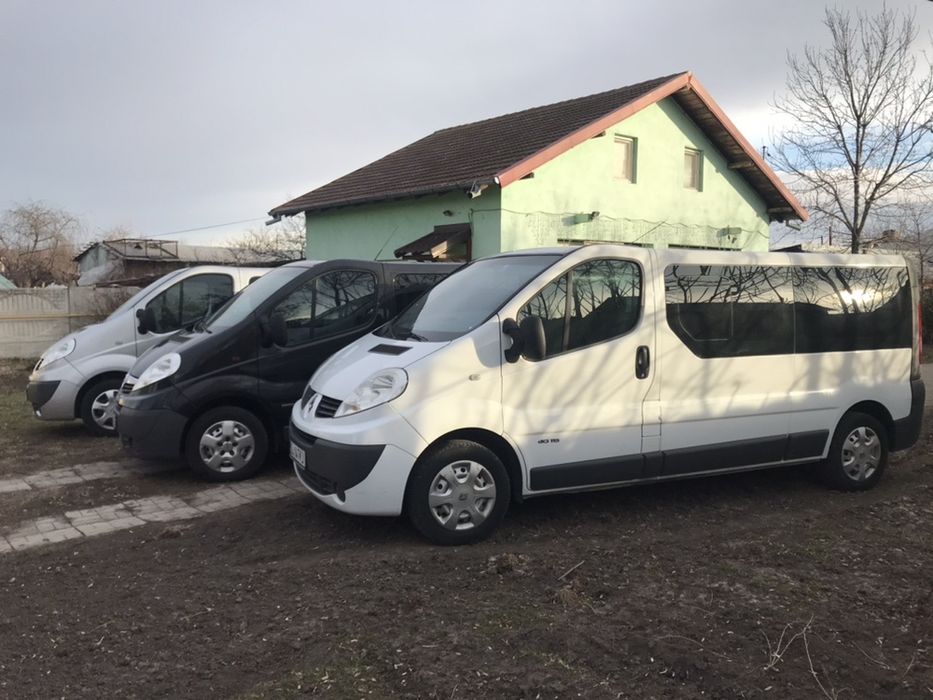 Inchiriere auto microbuze 8+1 locuri , transport persoane