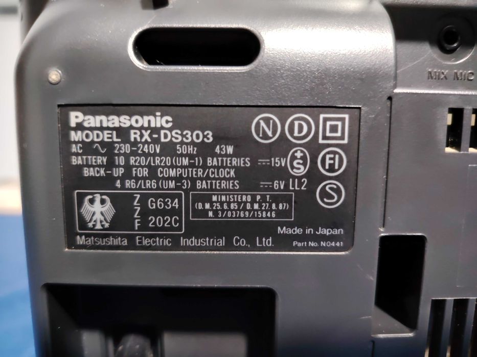 PANASONIC RX-DS303 Portable Stereo CD System, radio, CD, casetofon.