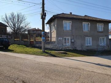 Продавам къща в село Раковски област Разград