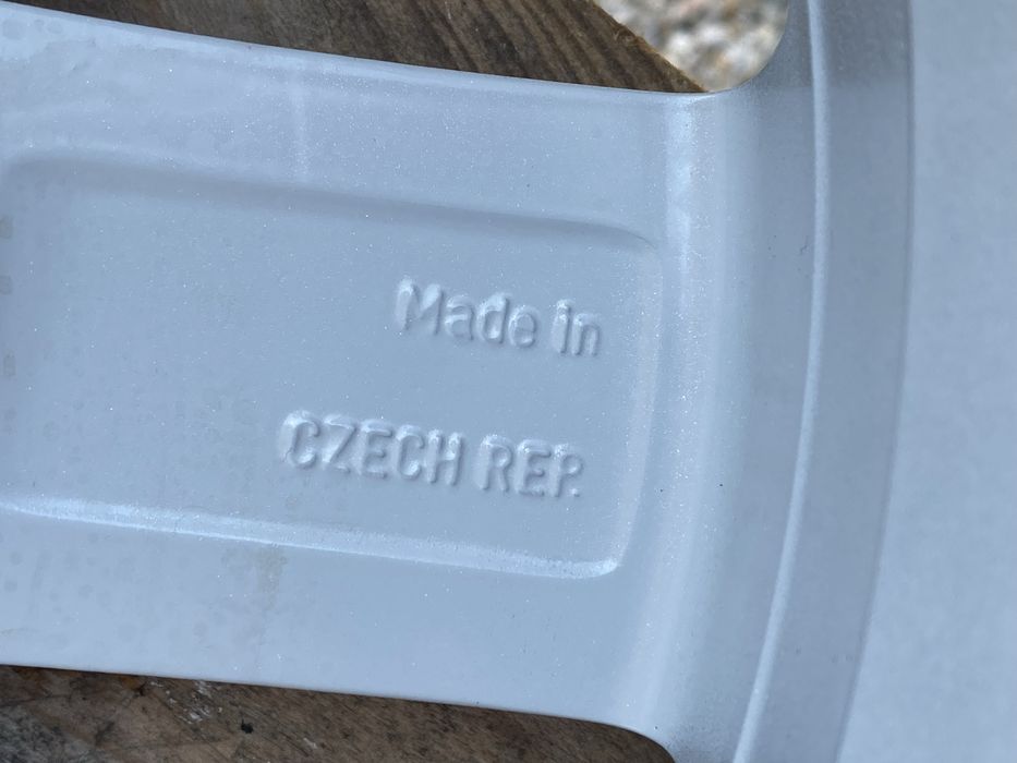 15 цола 5 х 112 мм Фолксваген Голф , VW Golf 5 , 6 , 7