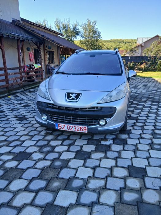 Peugeot 207 sw ..