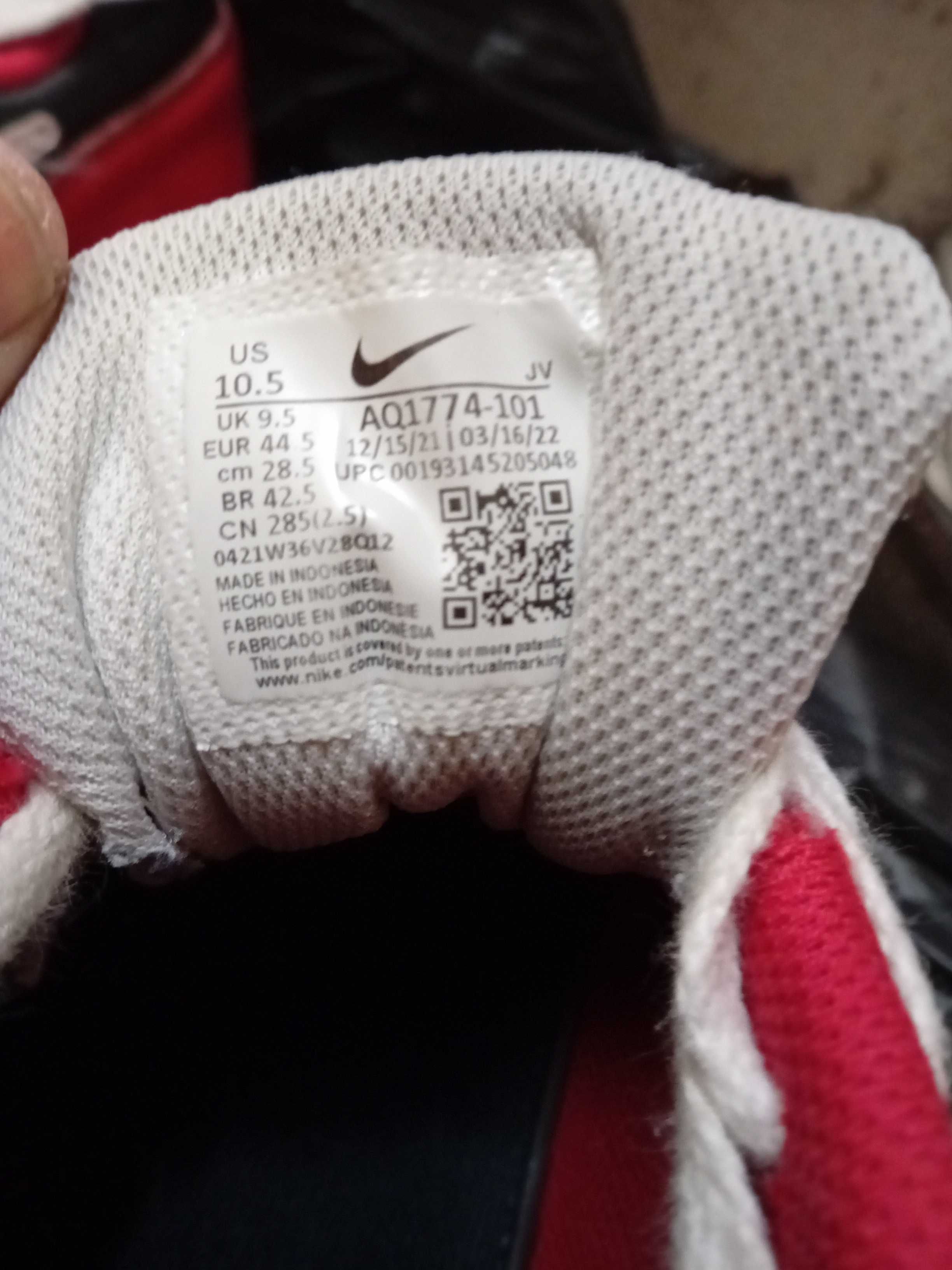 Оригинални Nike, made in Bangladesh. Естествена кожа.