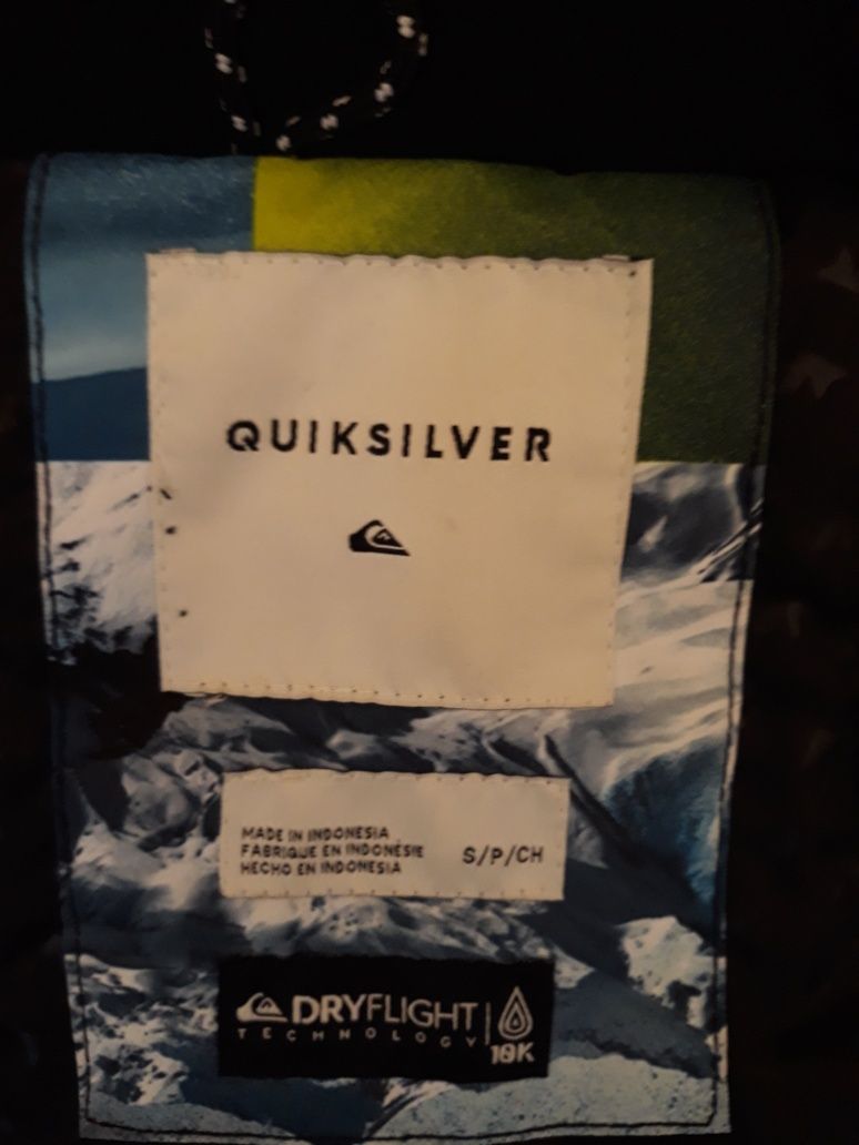 Vând geaca schi quiksilver