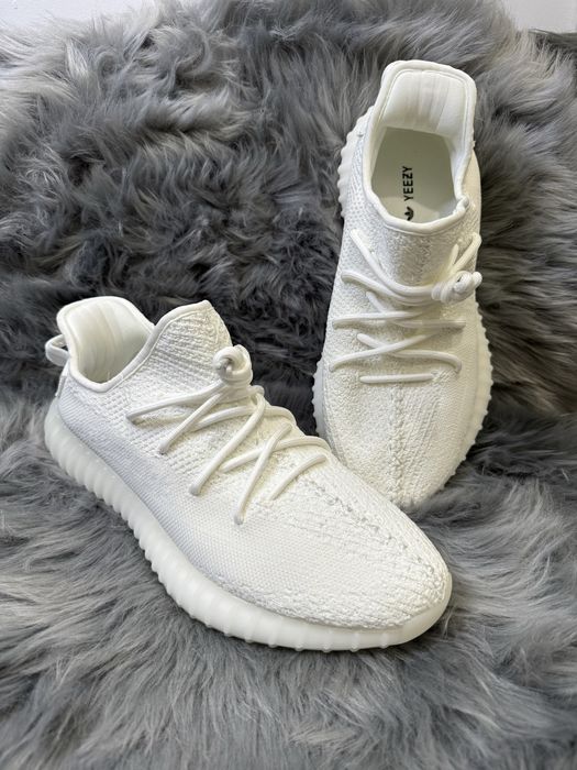 36-46 Yeezy 350 v2 Cream