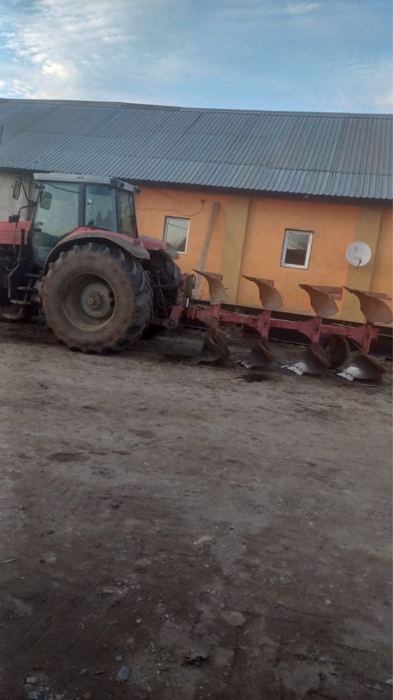 Tractor Massey Ferguson