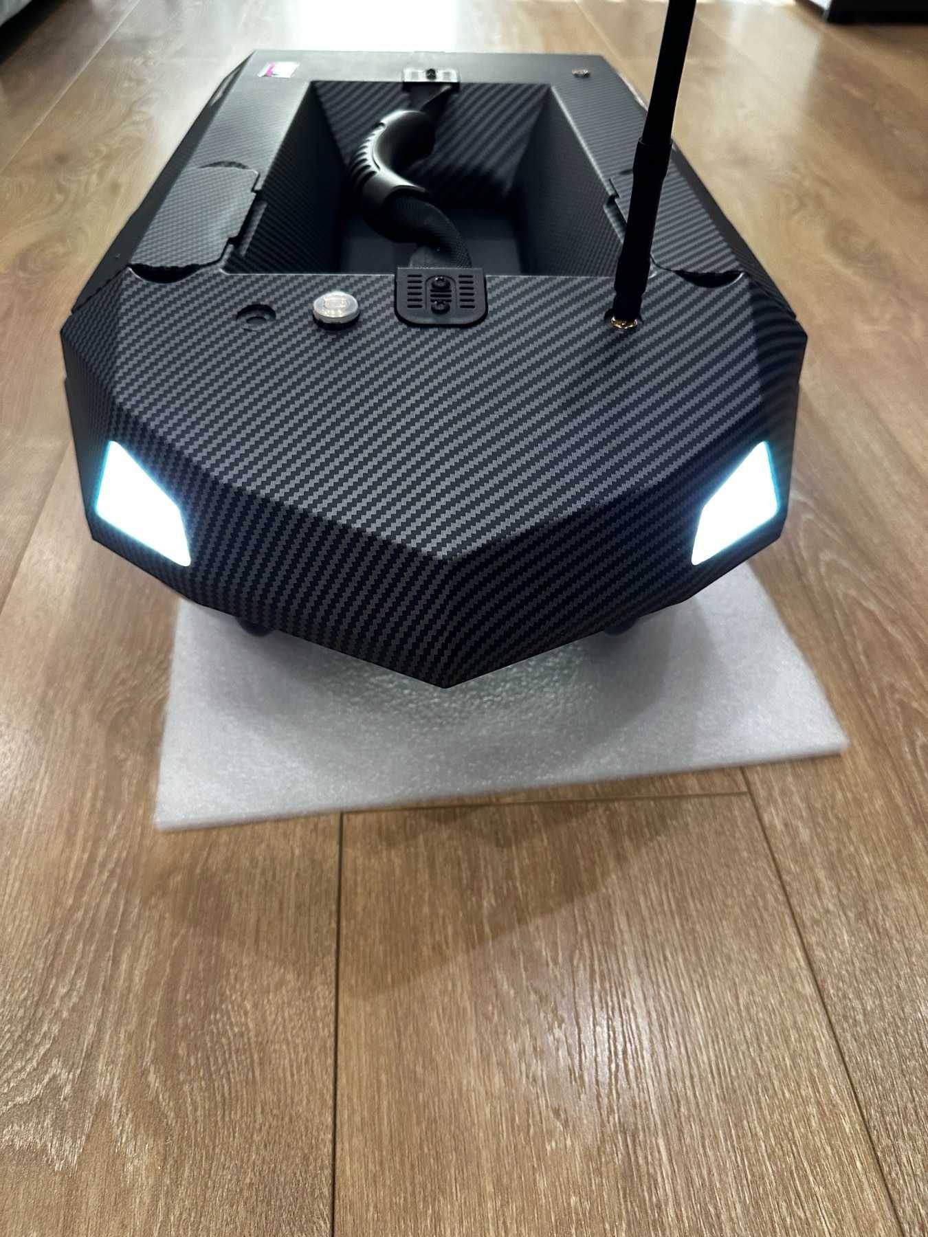 *НОВА* GPS Лодка за захранка Мanuowell Assassin 20000mAh