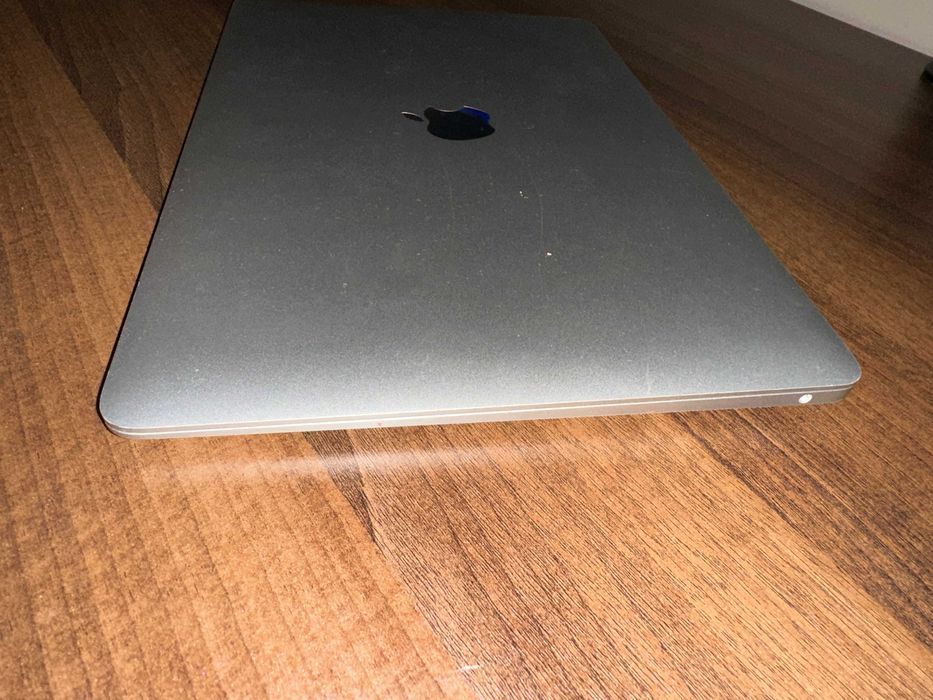 MacBook AIR M1 16GB RAM 512GB