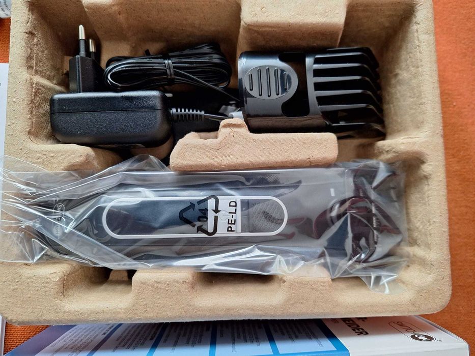 Masina electrica /  Aparat de tuns, alimentare  la baterii sau 220v