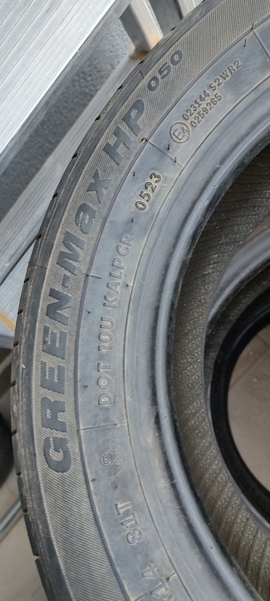 Vand cauciucuri de vara 165/70 R14