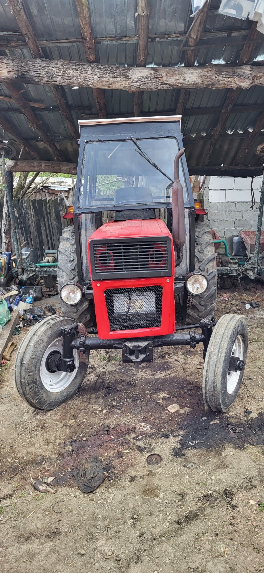 Tractor Universal 640 Romanesc