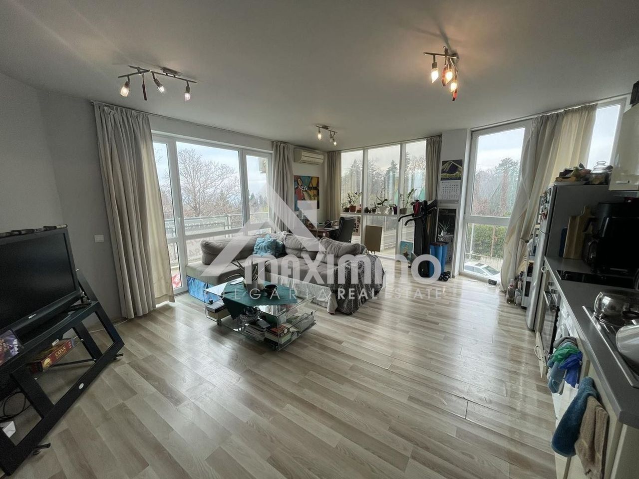 Продава се Двустаен апартамент в Варна, м-т Евксиноград - 75 кв.м за 2200 €/кв.м - Снимка #6
