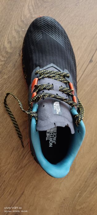 Adidasi The north face