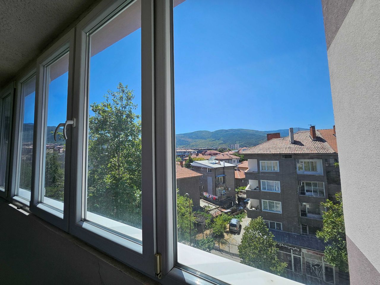 Продава се Четиристаен апартамент в Асеновград - 81 кв.м за 1186 €/кв.м - Снимка #13