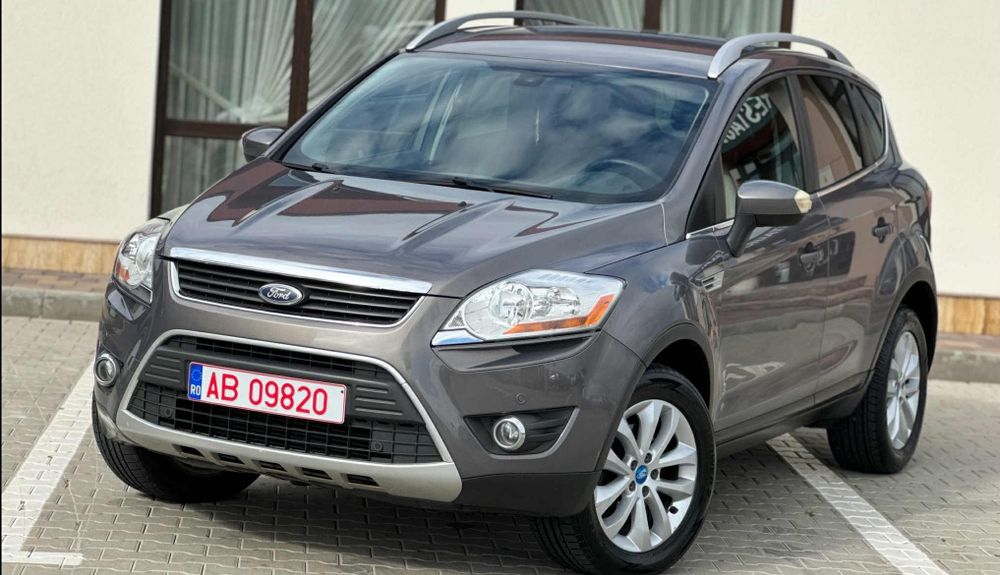 Vând Ford kuga an fabricație 2011