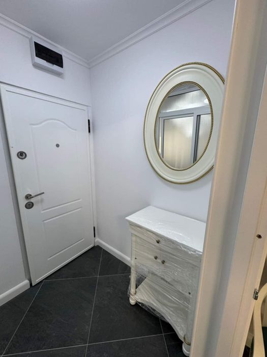 Apartament 2 camere modernizat 3 camere utilat mobilat la cheie !