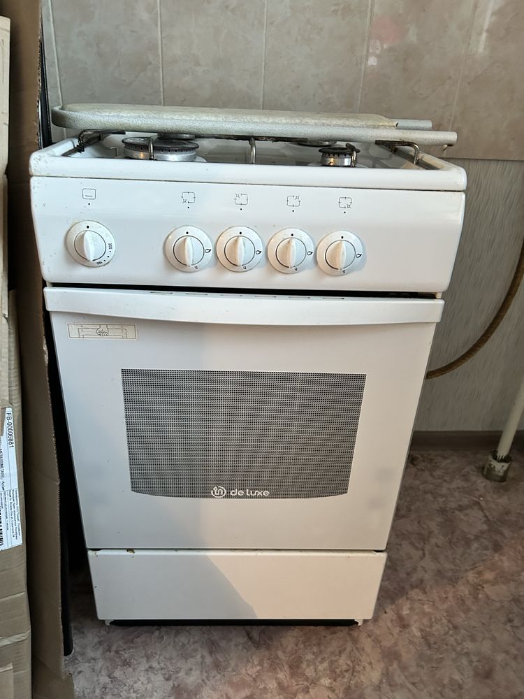Продам газовую плиту