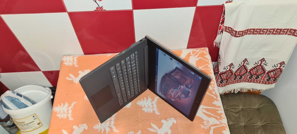 LENOVO i5 a-7-a cu 8 gb ram = 480 lei