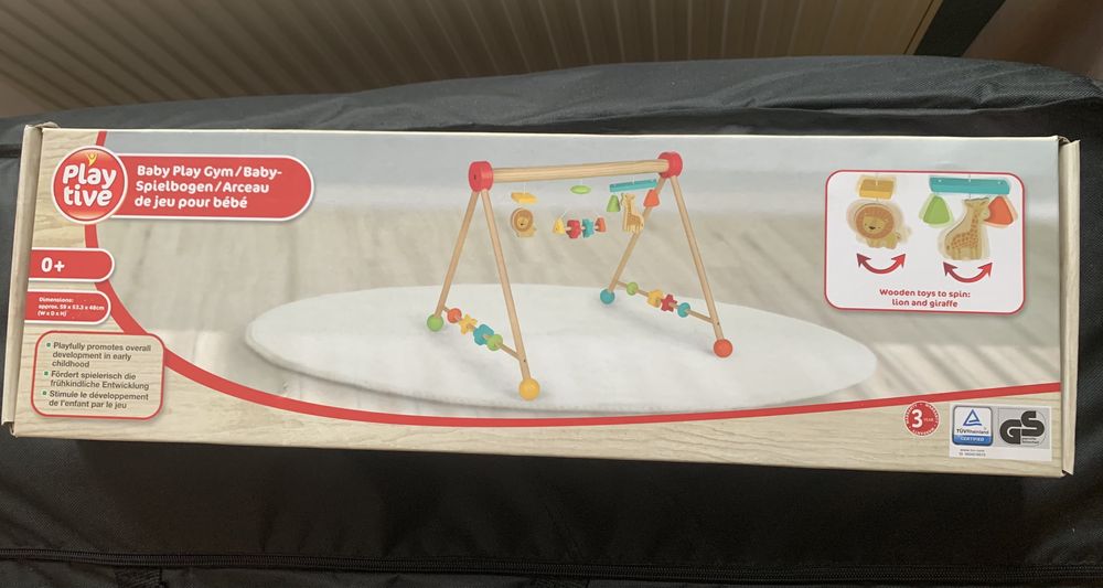 Cadru de joacă pentru bebelusi