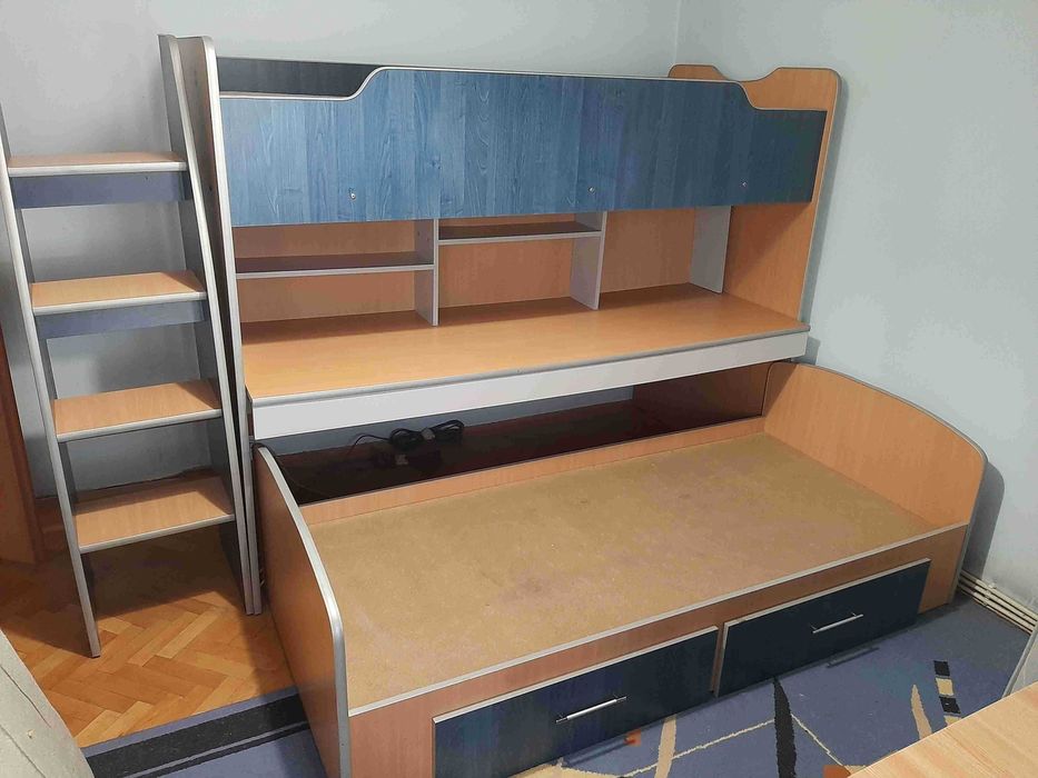 Vand dormitor copii cu pat etaj si biblioteca