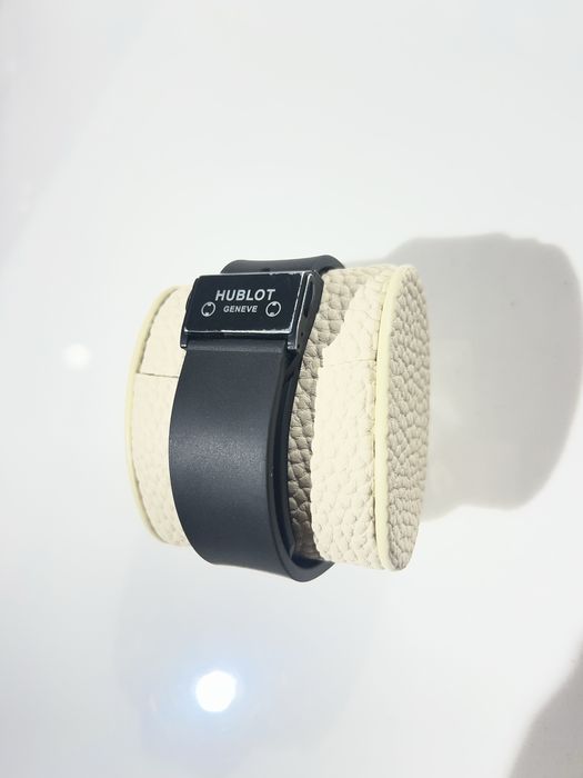 HUBLOT наручные часы
