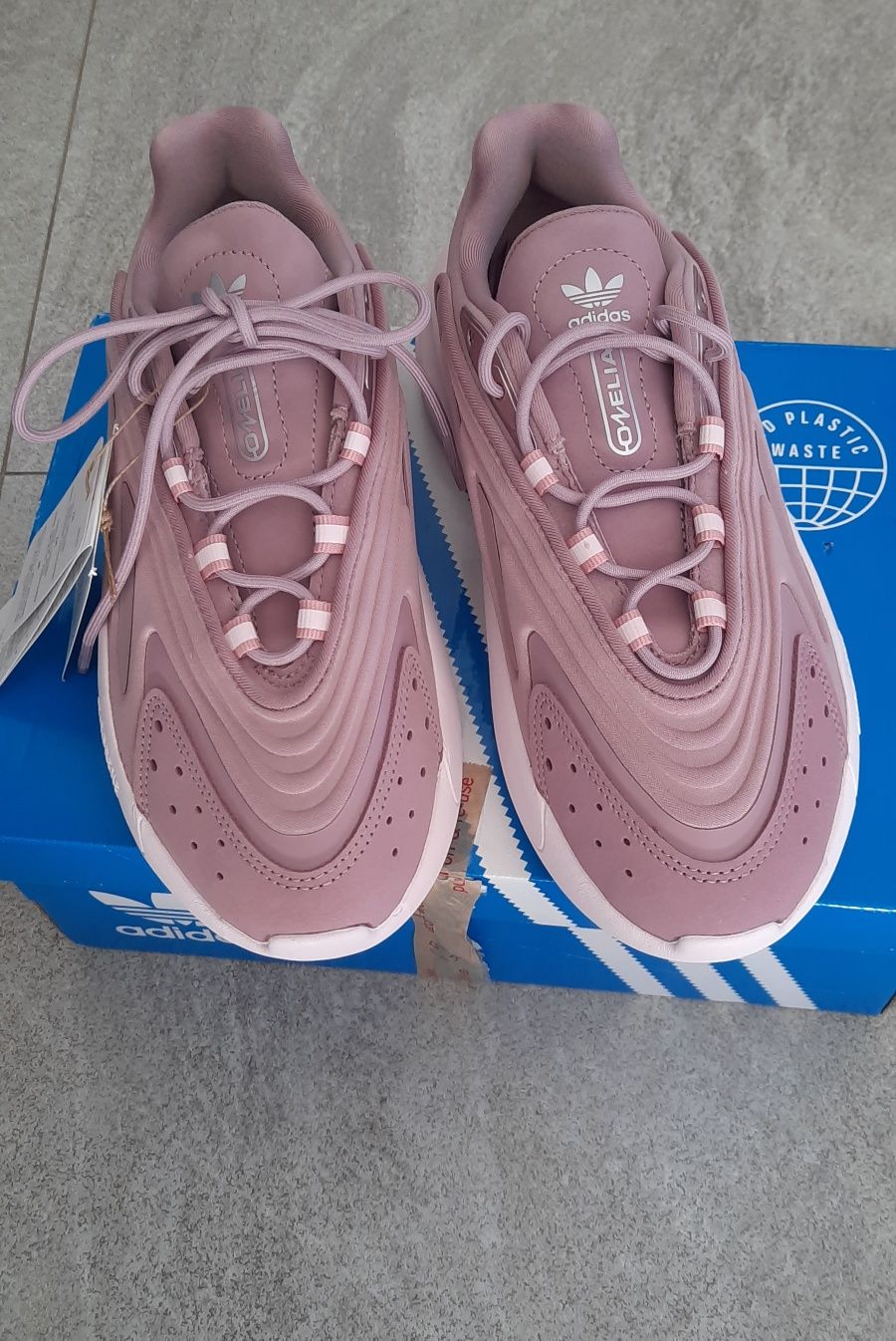 Adidas Ozelia 38