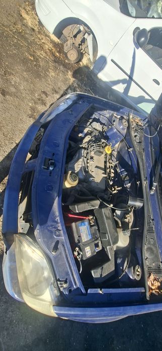 Dezmembrez Dacia Logan 1.4 B 2006